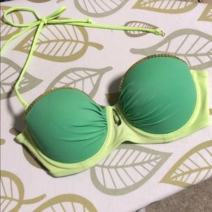 Victoria’s Secret bikini set